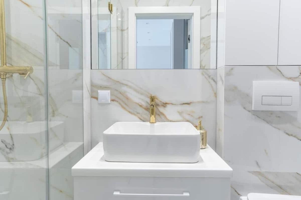 Urban Chic - Mennica - One Bedroom -citycenter&18